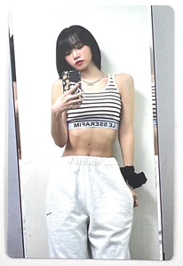 LE SSERAFIM CHAEWON UNFORGIVEN COMPACT VERSION MIRROR SELFIE PHOTOCARD K-Pop - Picture 1 of 2