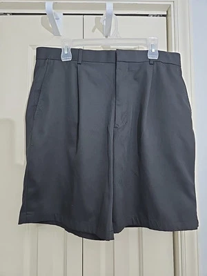 Pantalones Cortos de Golf Walter Hagen Negros Plisados Talla 36 Bolsillos Atléticos  Foto 1 de 4