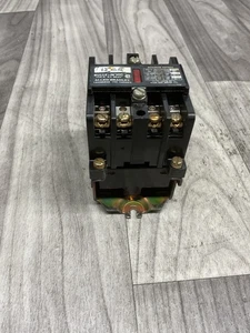Allen Bradley Bulletin 700 Relay #4058B105PR3 - Picture 1 of 5