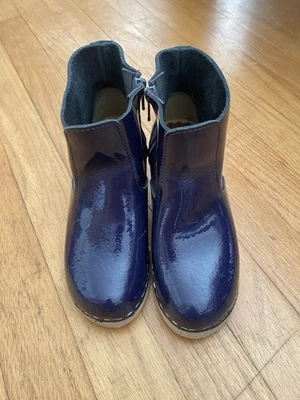 Bota zueco Hanna Anderson para niños Foto 1 de 3