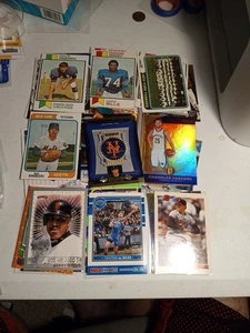 Mezclador de 50 cartas #ed parche novatos de colección 1st Bowman estrellas envío combinado disponible - Imagen 1 de 6