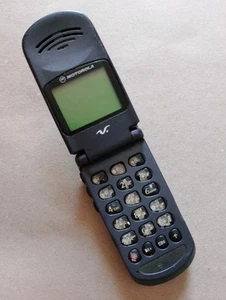 MOTOROLA Vintage mobile phone.For spare parts. - Photo 1 sur 13