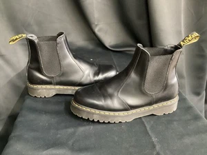 Dr Martens 2976 Classic Chelsea Yellow Stichng In Black Size US 11 M - Picture 1 of 4