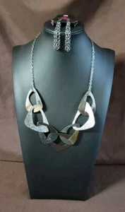 Paparazzi Guide To The Galaxy schwarze Halskette und Ohrringe - Bild 1 von 5