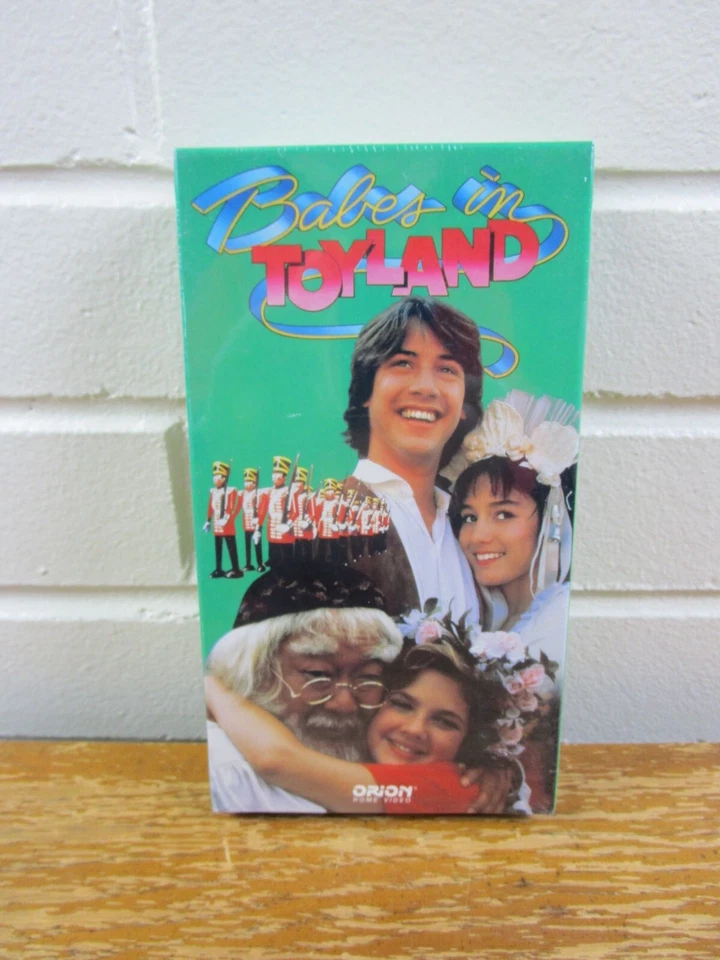 Vintage VHS Tape Factory Sealed Babes in Toyland 1991 Orion Home Video Reeves - Image 1 of 4