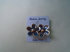 Clip On Flower Stud Earrings Blue Marbled Enamel Gold Coloured Edge New - Picture 1 of 2