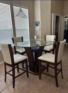 Breakfast table set for 4. Round Glass Table with 4 White Leather Seats - Picture 1 of 3