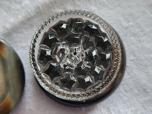 Gros bouton ancien en verre motif etoile transparent 2,6 cm G18B - Picture 1 of 4