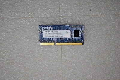 Módulo de memoria ELPIDA 1 GB ddr3-1066-PC3 8500-no ECC SoDimm sin búfer 55Y3712 Foto 1 de 2