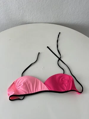 Top de bikini Express rosa brillante con tiras triángulo pequeño 235 Foto 1 de 4