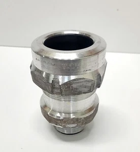 Thomas & Betts STE-250 Star Teck Extreme Connector - Picture 1 of 5