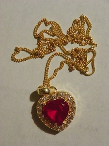 Rubinherz Halskette Anhänger 4 kt 18 KT Gold über 925 Sterlingsilber 17 Zoll - Bild 1 von 1