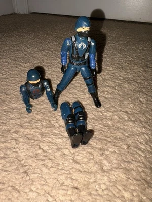 Juego de oficial Cobra 1982-83 G.I Joe brazo recto V1 y V1.5 Foto 1 de 2