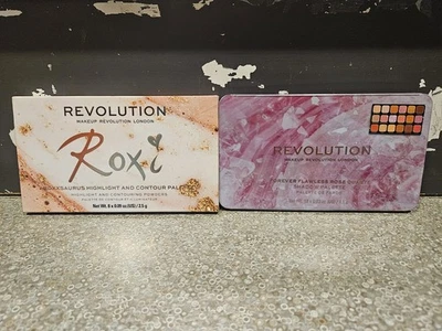2 Makeup Revolution X Roxxsaurus/  Forever Flawless Quartz  Makeup Pallete  - Image 1 of 4