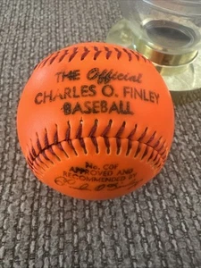 De colección Oficial Charles O Finley Béisbol Años A 1973 Naranja T20 - Imagen 1 de 8