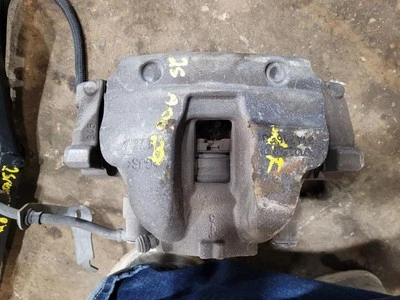 Driver Caliper Front XC70 Fits 08-16 VOLVO 70 SERIES 1950614 - Imagem 1 de 4