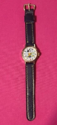 VINTAGE DABS 1977 DC COMICS WONDER WOMAN WATCH LEATHER STRAP EUC - Image 1 of 4
