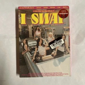 (G)I-DLE - I SWAY (Target Exclusive, CD/w Bilderbuch) *Neu, versiegelt* - Bild 1 von 4