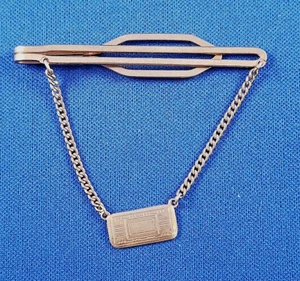 Vintage HAYWARD Tie Bar Clip Clasp Goldtone Chain Men's - Picture 1 of 3