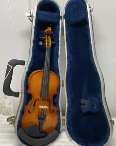 Suzuki model 101RR size 1/10 violin, Japan 2002, with case & bow, cracked - Picture 1 of 15