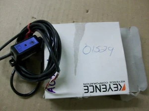 KEYENCE FS-17 PHOTOELECTRIC AMPLIFIER - Picture 1 of 5