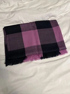 Uniqlo Gingham Shawl - Picture 1 of 3