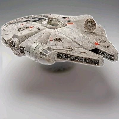 STAR WARS Millennium Falcon + Class 4 Micro Figure Galaxy Squadrone D'assalto - Immagine 1 di 4