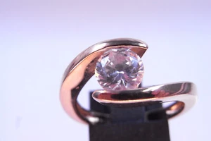 Bonito anillo de diseño plata de ley 925 chapado en oro con circonitas blancas sign. CZ - Imagen 1 de 7