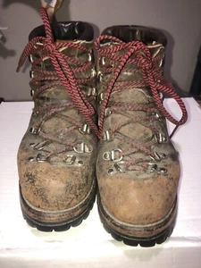 Vintage VASQUE Hiking Boots Suede Leather Trail Mountaineering Men’s 7C - Picture 1 of 12