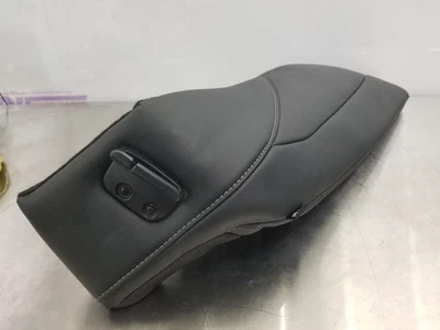 20 2020 TOYOTA CAMRY XSE REAR SEAT SRS PAD BLACK LEATHER RIGHT PASSENGER Foto 1 de 4