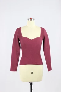 Nuevo sin etiquetas Camiseta Aritzia BABATON Tejido Esculpido Borgoña Sweetheart Manga Larga, Talla S - Imagen 1 de 15