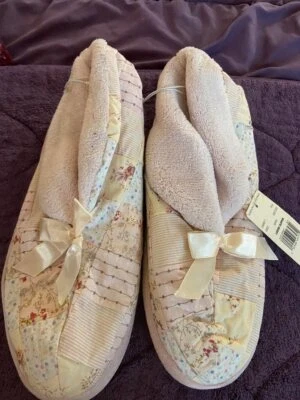 WOMENS SIZE 11-12 PATCHWORK BOOTIE SLIPPERS NEW - Image 1 of 2