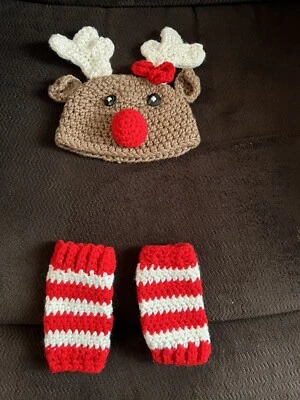 Sombrero de bebé Rudolph Reno ganchillo y leggings a rayas Navidad para sesión de fotos Foto 1 de 4