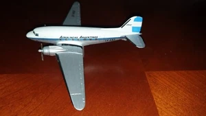 Aerolíneas Argentinas DC-3s in the scale of 1/144 (Code 3) circa 1946. - Picture 1 of 13