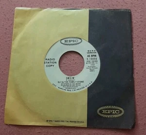 Sly & The Family Stone promo Smilin' 1972 Epic 5-10850 vg+ - Bild 1 von 2