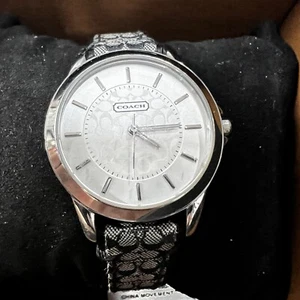 Coach Classic Signature Ladies Watch New In Box Women’s White Dial - Picture 1 of 8