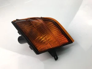Frecce parafango Nissan Micra II K11 89037835 2003 17879502 - Foto 1 di 5