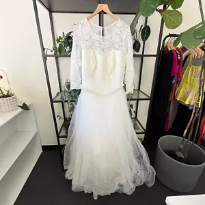 Torrid Ivory Lace & Tulle Beaded Sash A-Line Wedding Dress - Size 18 - Picture 1 of 13