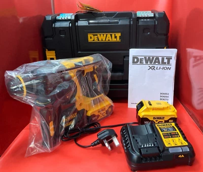 DEWALT DCH273 18V Cordless Rotary Hammer Drill + 2 5.0Ah Batteries And Charger - Image 1 of 4