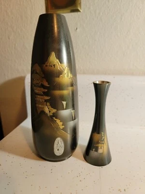 VINTAGE JAPANESE CHOKIN BRONZE BRASS ENAMEL ETCHED METAL BUD VASES  SET OF  2 - Image 1 of 3
