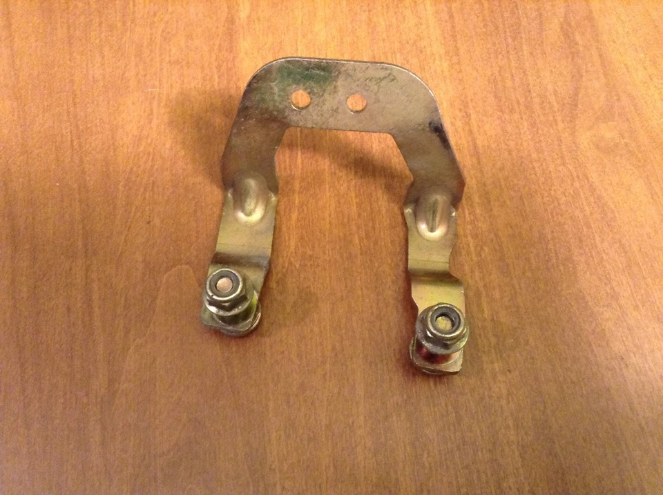 Soporte de poste de dirección para moto de nieve Polaris 5245680 2001 XCF SP Edge Pro X Foto 1 de 4