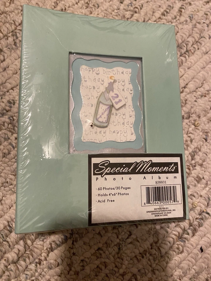 Álbum de fotos lacrado novo com etiquetas Special Moments 21º aniversário  - Imagem 1 de 1