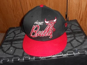 SOMBRERO CLÁSICO DE MADERA DURA DE LOS CHICAGO BULLS NUEVA ERA TALLA ÚNICA - Imagen 1 de 2