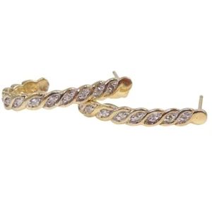 Pendientes de aro J de oro amarillo liso de 14 K con acento natural de diamantes - Imagen 1 de 5