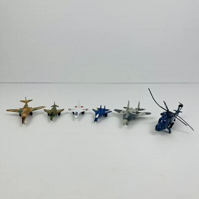 Tootsie Toy Metal Planes, B1 Bomber, F16, F14, F4, MiG 29 & YSH-2E Lamp - Image 1 of 4