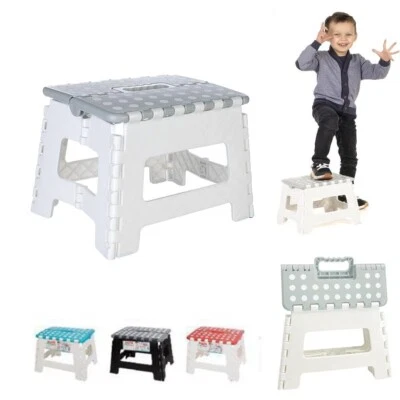 SGABELLO PIEGHEVOLE PLASTICA PORTATILE DA VIAGGIO ANTISCIVOLO CAMPEGGIO CUCINA - Immagine 1 di 4