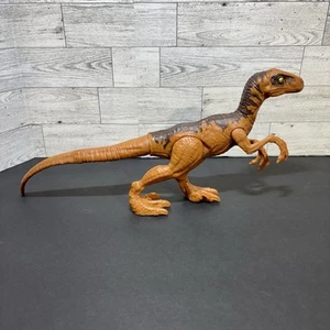 Jurassic World Mattel 2017 Orange Basic Velociraptor - Picture 1 of 11