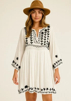 Exist Sheer Gauzy 波西米亚刺绣束腰迷你连衣裙 M 码超大波西米亚海滩 — 第 1/4 张图片