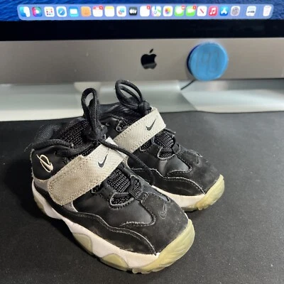 耐克草皮 (TD) 黑色-金属银色-白色 643231-001 男孩 学步儿童 尺码 7C — 第 1/4 张图片