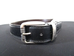 Levi's Reversible Black/Brown Reversible Faux Leather Belt Youth Sz M (26-28) - Picture 1 of 10